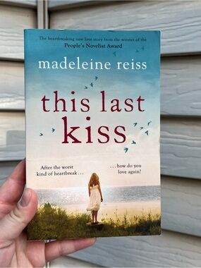 📚 4/25$ 📚 This Last Kiss by Madeleine Reiss